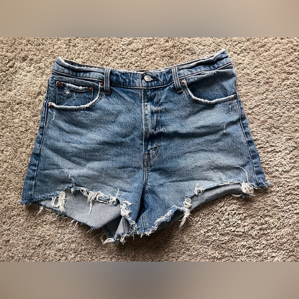 Abercrombie & Fitch 90’s relaxed cutoff short, high rise